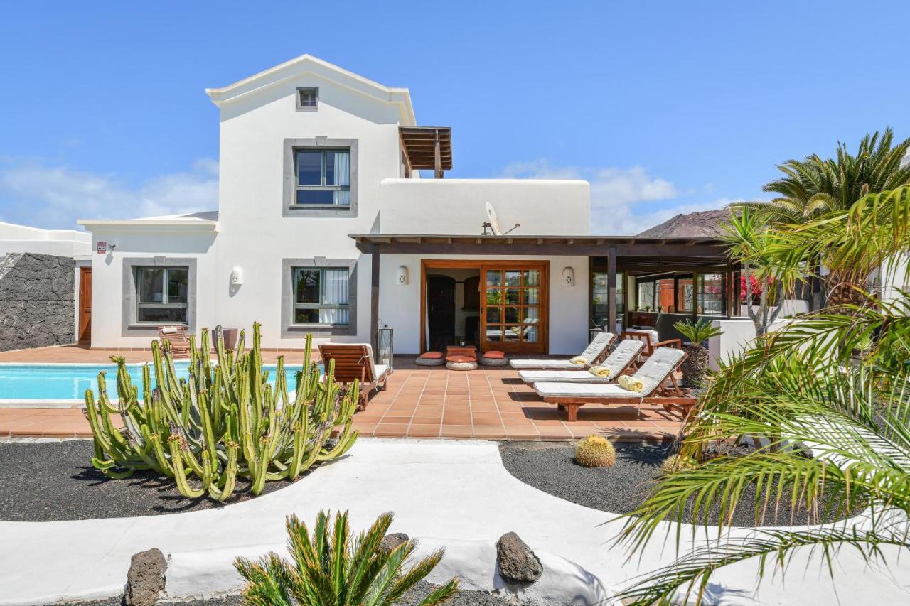 Villa Marta Плая Бланка Екстериор снимка