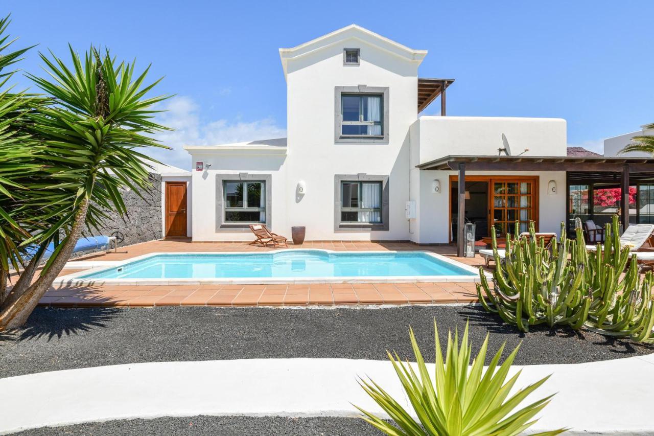 Villa Marta Плая Бланка Екстериор снимка